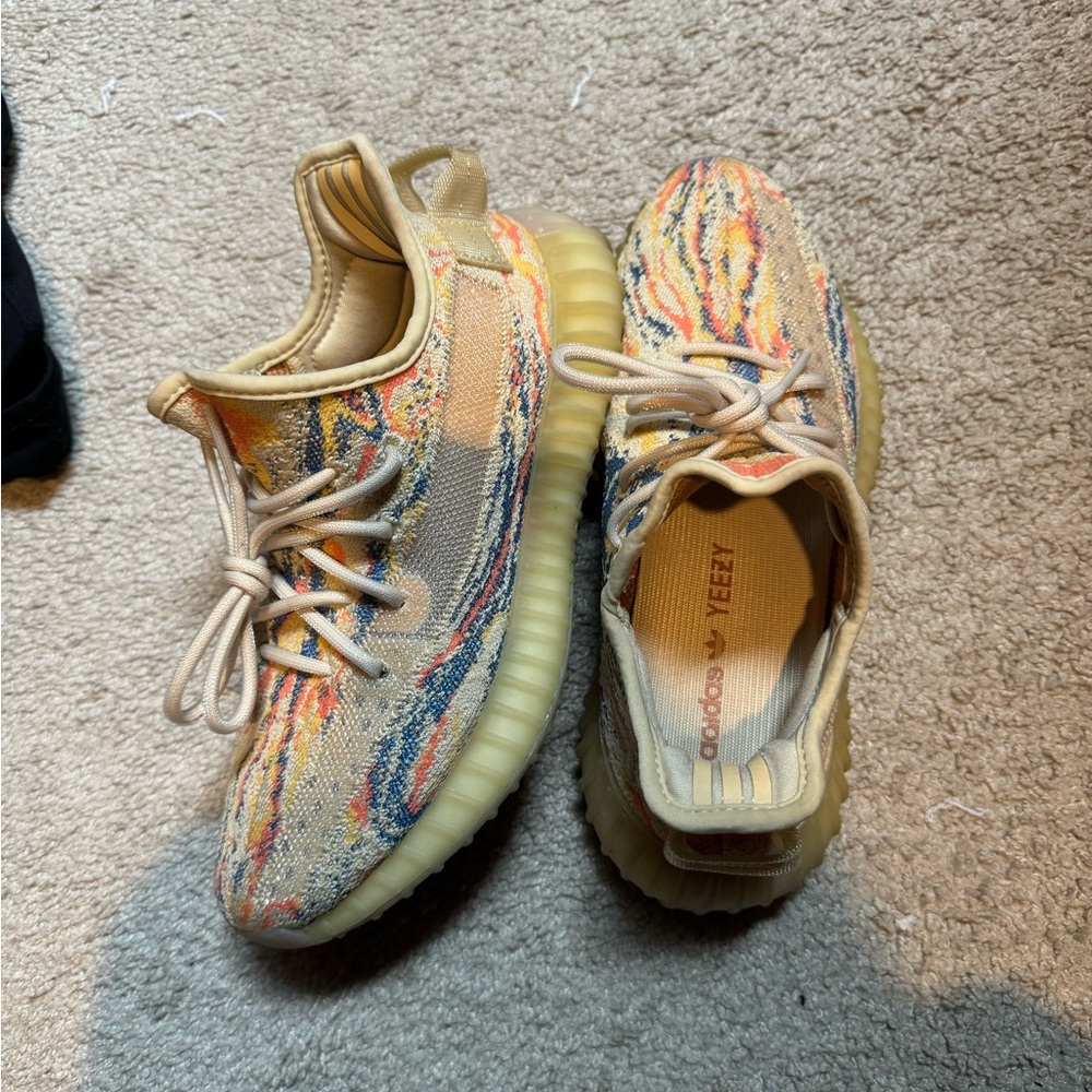 Authentic Yeezys 250 in Oat